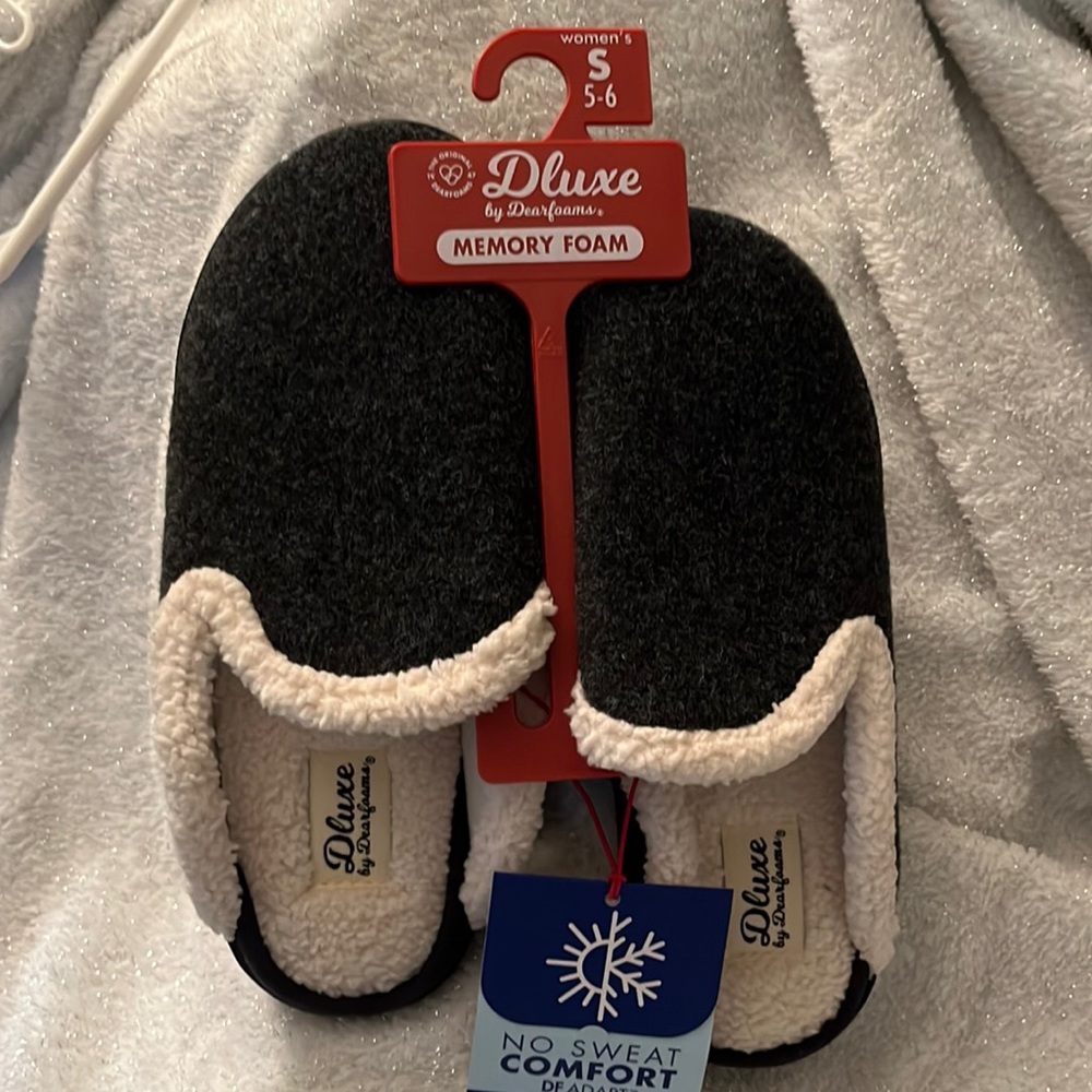 Dearfoams Women slippers